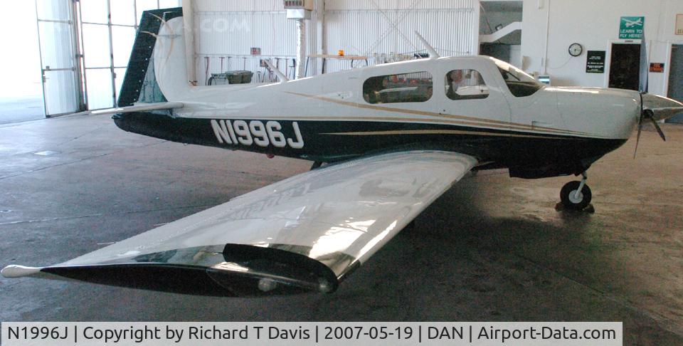 N1996J, 1995 Mooney M20J 201 C/N 24-3374, 1995 Mooney M20J in Danville Va.