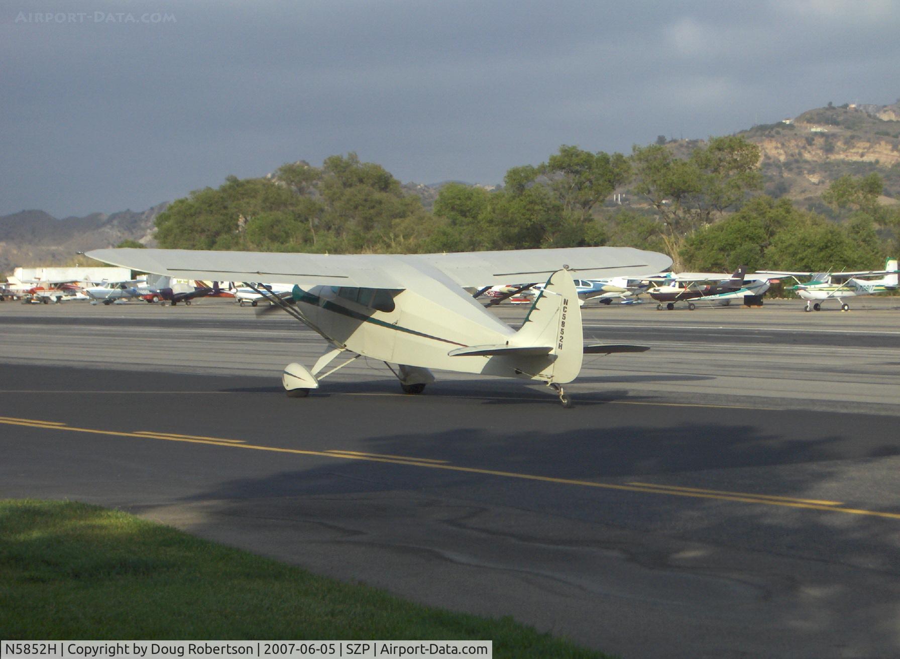 N5852H, 1949 Piper PA-16 Clipper C/N 16-462, 1949 Piper PA-16 CLIPPER, Lycoming O-235-C1 115 Hp, taxi to Rwy 22