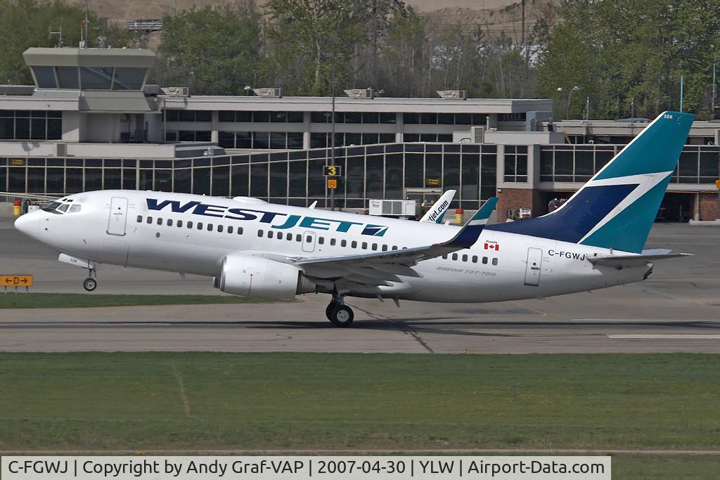 C-FGWJ, 2004 Boeing 737-7CT C/N 32764, West Jet B737-700