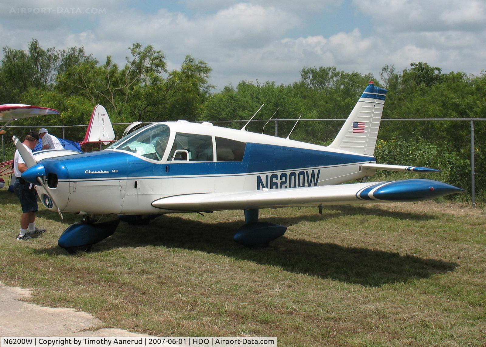 N6200W, 1964 Piper PA-28-140 C/N 28-20232, The EAA Texas Fly-In, 1964 Piper PA-28-140, c/n 28-20232
