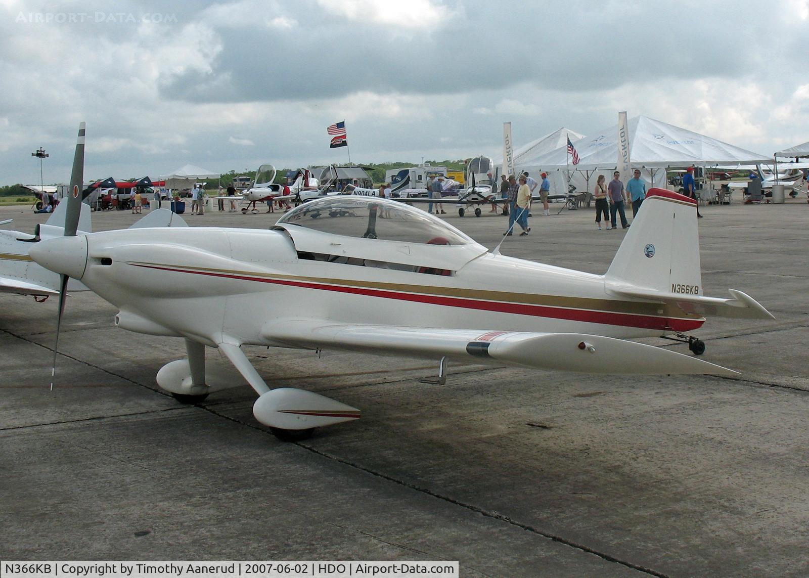 N366KB, 1986 Vans RV-4 C/N 586, The EAA Texas Fly-In