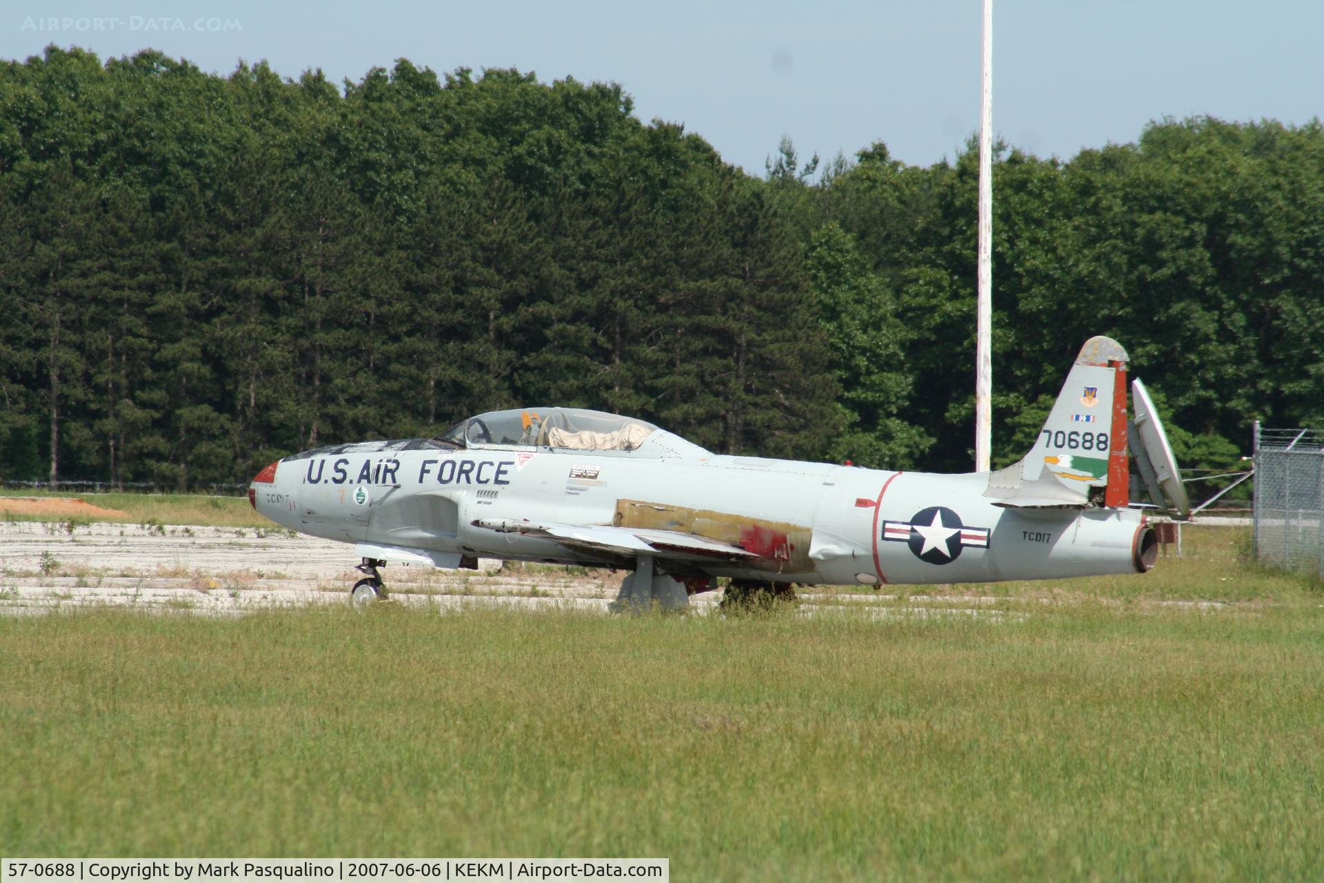 57-0688, 1957 Lockheed T-33A Shooting Star C/N 580-1337, Lockheed T-33A