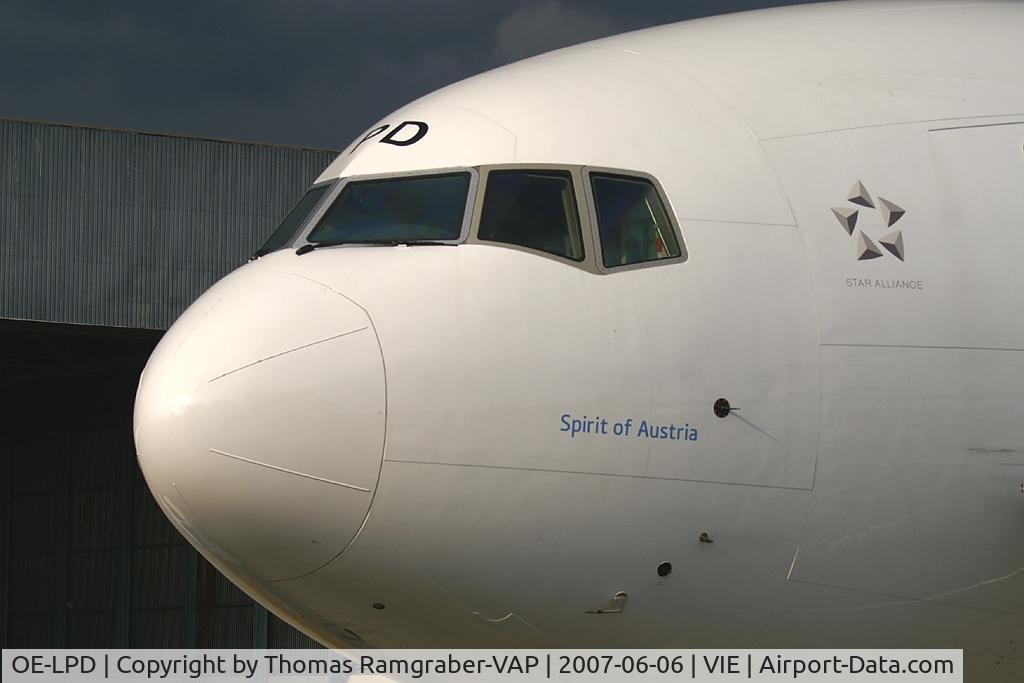 OE-LPD, 2006 Boeing 777-2Z9/ER C/N 35960, Austrian Airlines Boeing 777-200