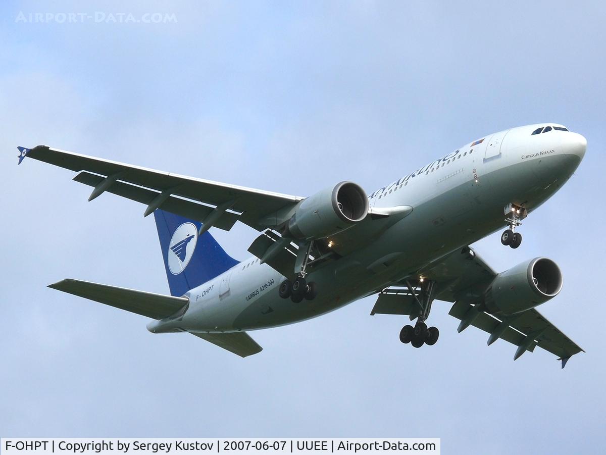F-OHPT, 1990 Airbus A310-304 C/N 526, Coming from Germany. In 2 hours or so she'll go to Ulaan Baatar.