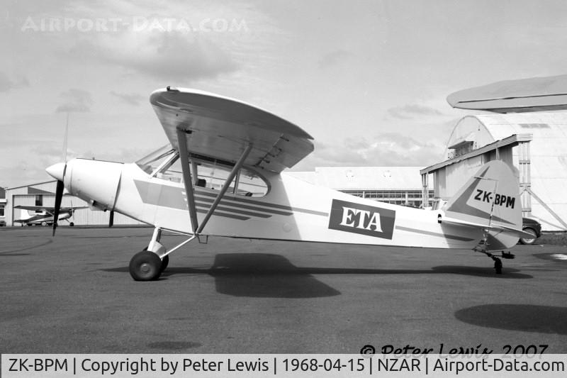 ZK-BPM, Piper PA-18A-150 Super Cub C/N 18-6380, aerial advertising Cub