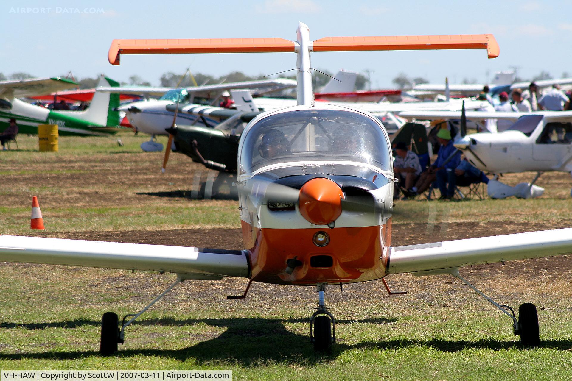 VH-HAW, 1979 Piper PA-38-112 Tomahawk Tomahawk C/N 38-79A0886, image taken at a aprivate airfield Clifton S.E QLD Australia