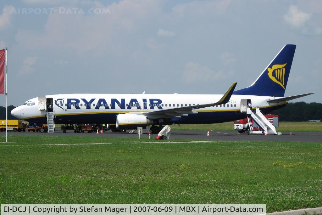 EI-DCJ, 2004 Boeing 737-8AS C/N 33564, Ryanair at MBX