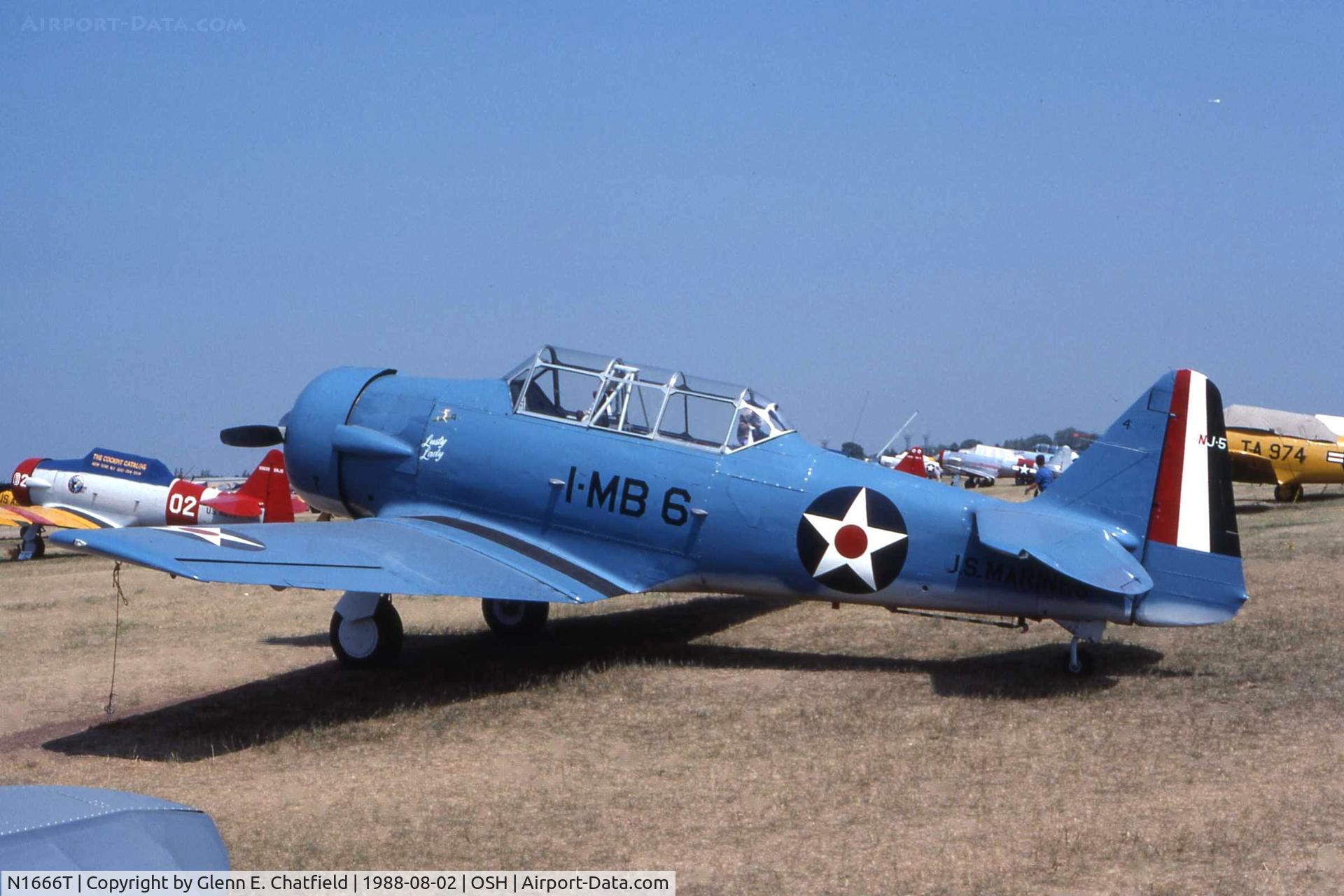 N1666T, North American SNJ-5B Texan C/N 43725, At the EAA Fly In