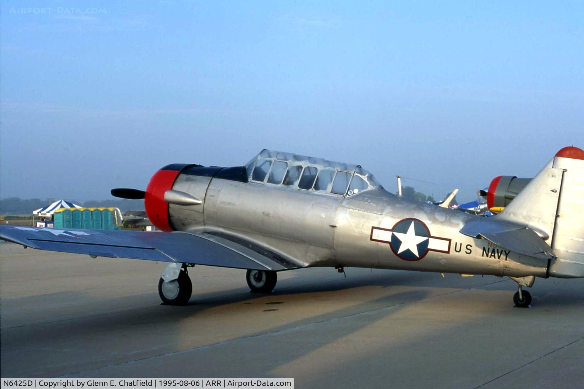 N6425D, 1943 North American SNJ-4 Texan C/N 88-13763, At the Freedom Flight celebration