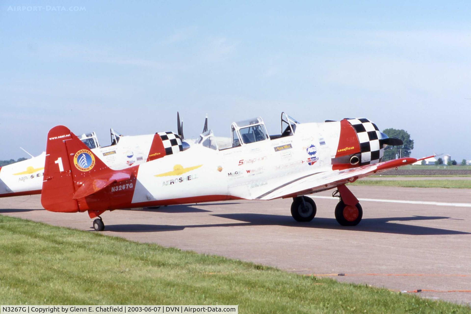 N3267G, 1943 North American SNJ-5 Texan C/N 88-15114, Aero Shell team