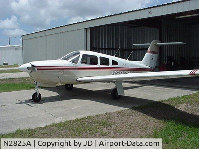 N2825A, 1979 Piper PA-28RT-201 Arrow IV C/N 28R-7918162, left front