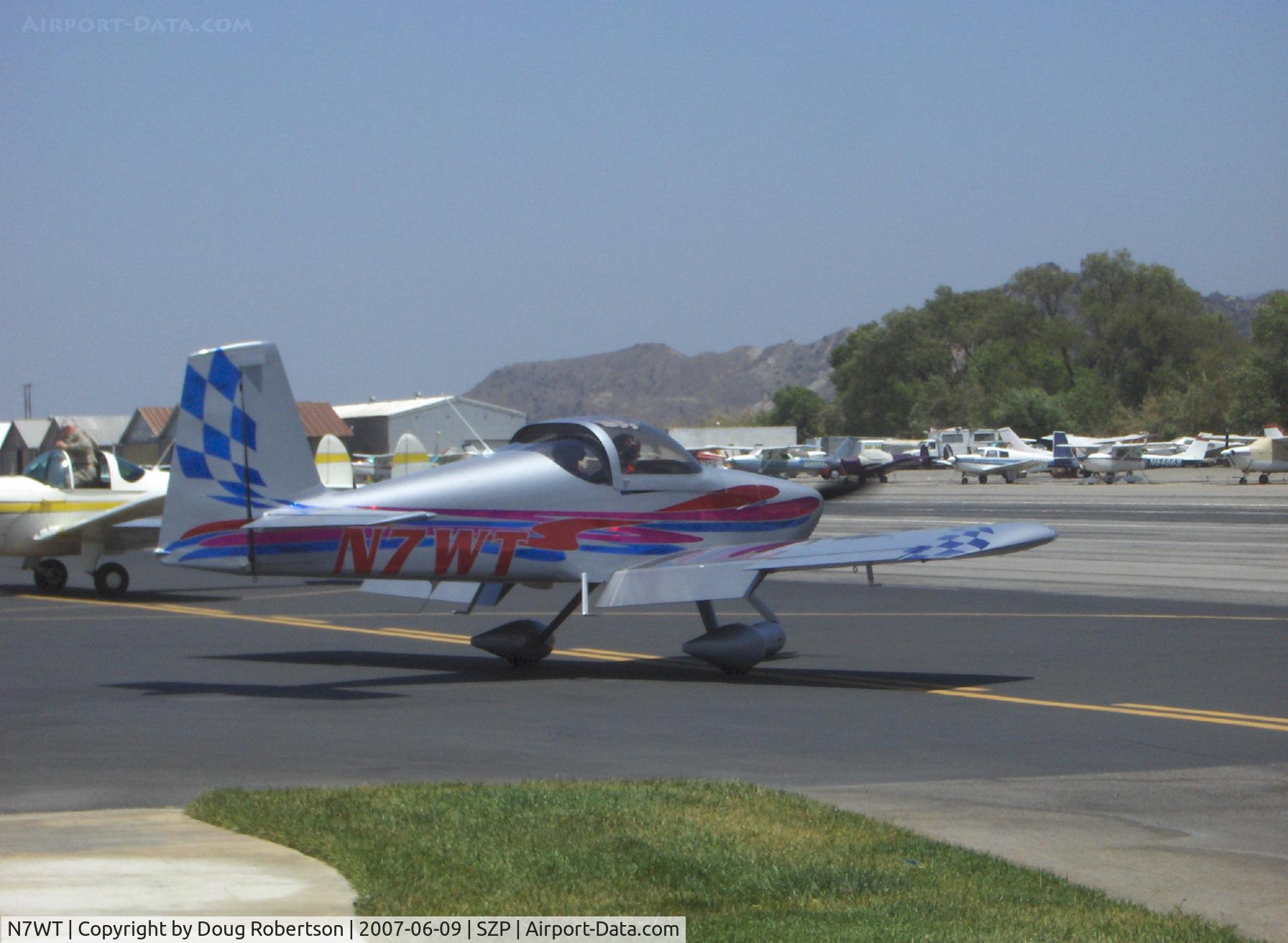 N7WT, 2005 Vans RV-7A C/N 70917, 2005 Wild thing VAN's RV-7A, taxi