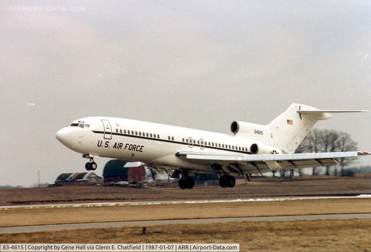 83-4615, 1965 Boeing 727-35 C/N 18816, C-22B arriving runway 9