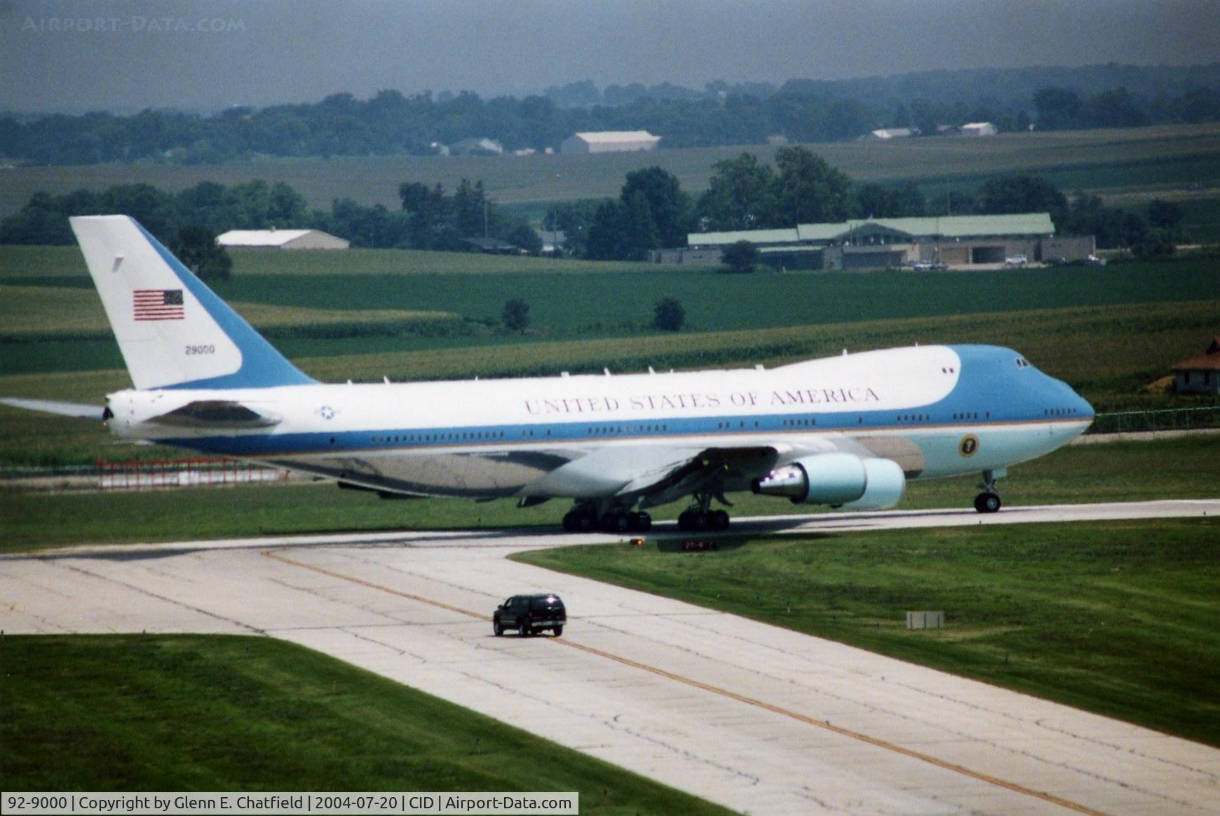 92-9000, 1987 Boeing VC-25A (747-2G4B) C/N 23825, Air Force One ready for take-off runway 27.  Shot from the control tower with 600mm lens