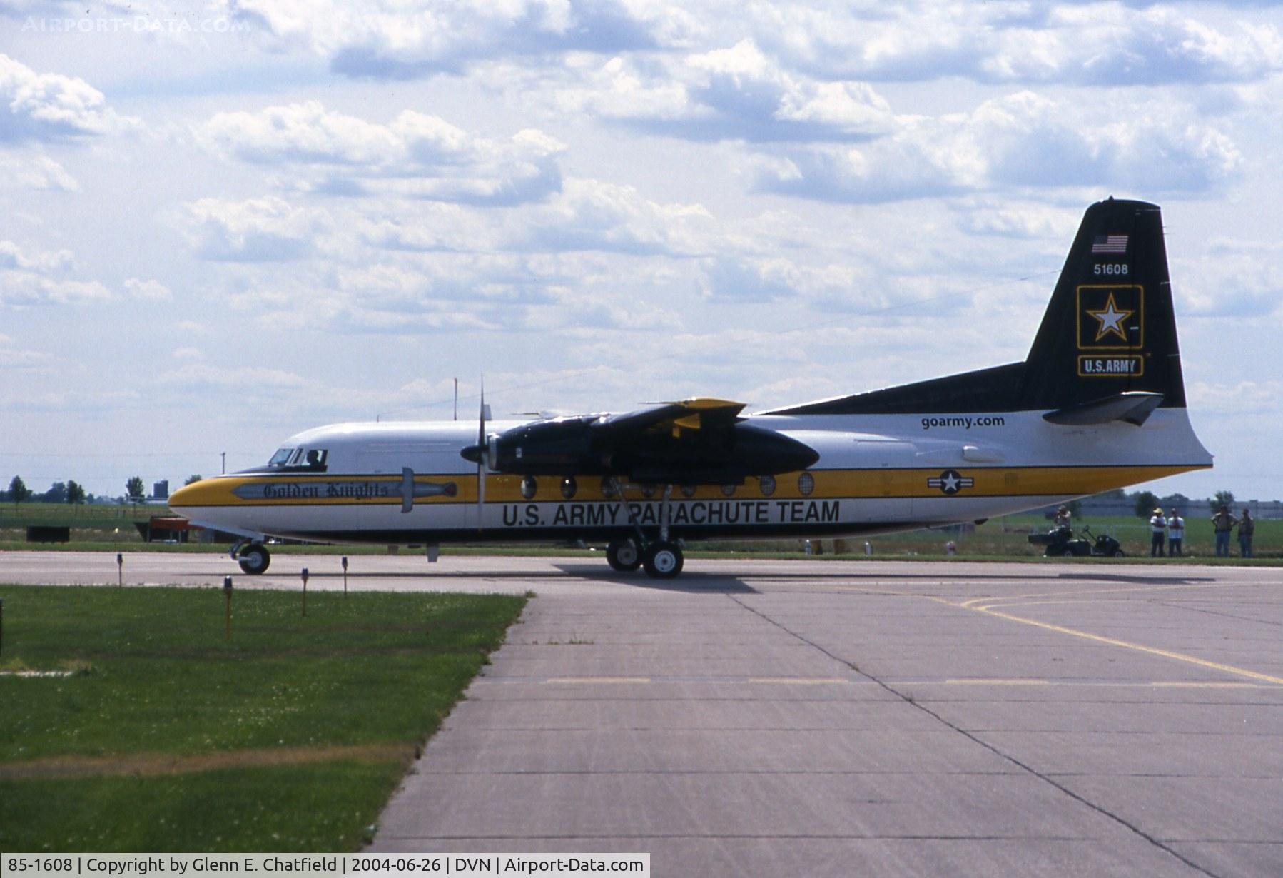 85-1608, 1984 Fokker C-31A (F27-400M) Troopship C/N 10668, Golden Knights plane at the Quad Cities Air Show