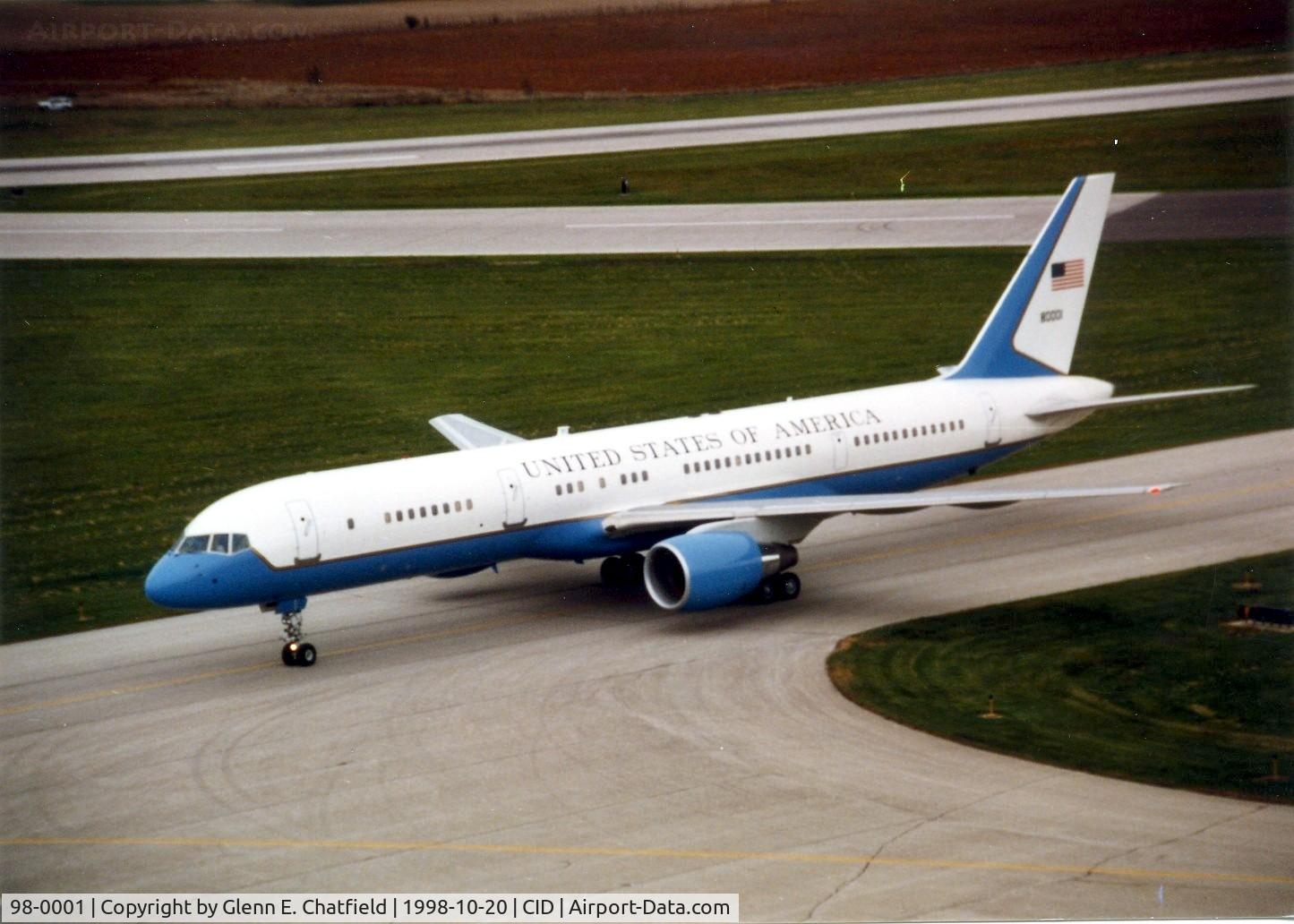 98-0001, 1998 Boeing VC-32A (757-200) C/N 29025, VC-32A taxiing in from landing runway 9