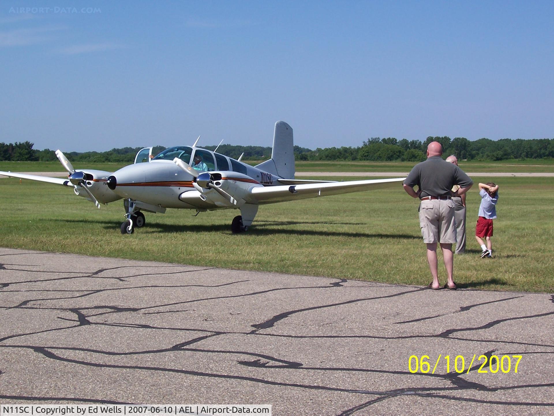 N11SC, 1958 Beech 95 Travel Air C/N TD-141, Fly in Breakfast at AEL
