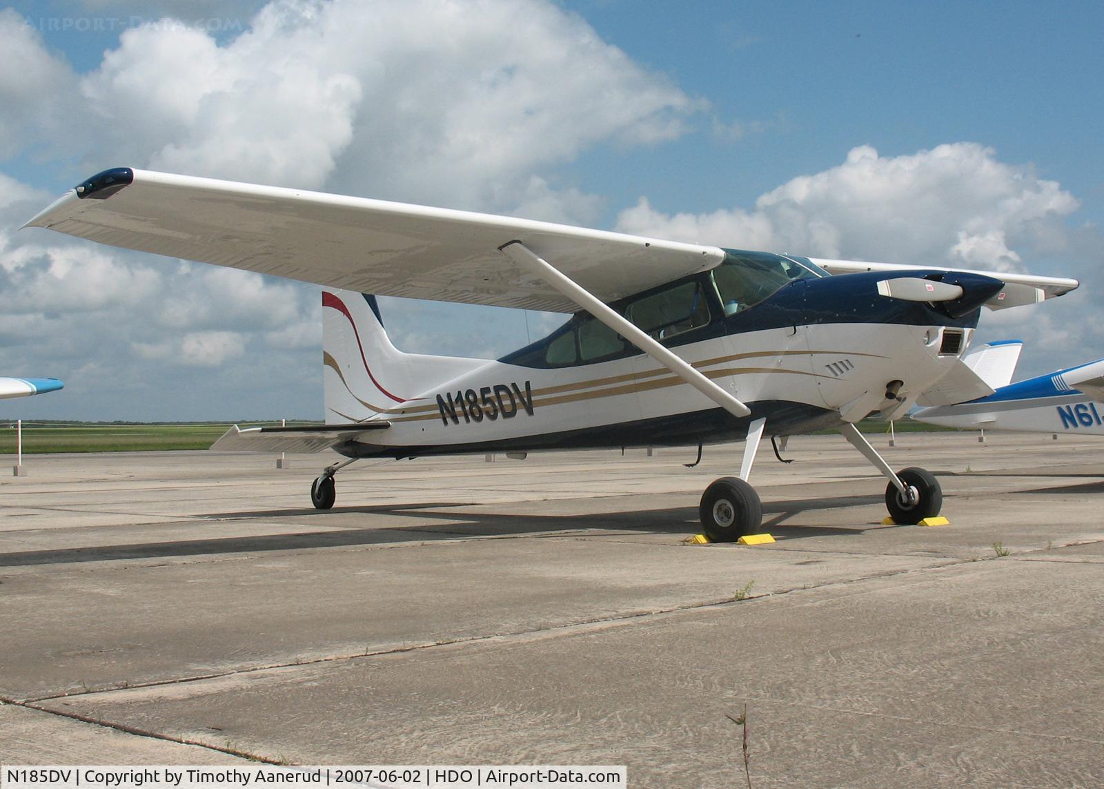 N185DV, 1976 Cessna A185F Skywagon 185 C/N 18502933, The EAA Texas Fly-In