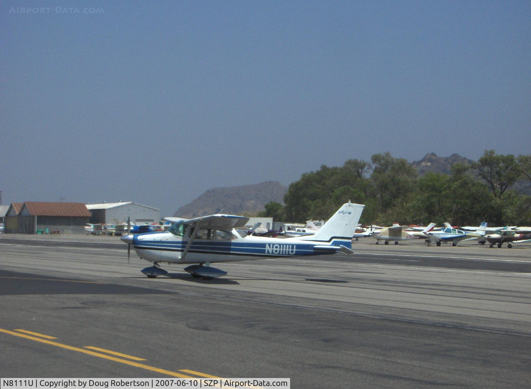 N8111U, 1964 Cessna 172F C/N 17252011, 1964 Cessna 172F SUPER HAWK 180 conversion upgrade, Lycoming O&VO-360 180 Hp, taxi