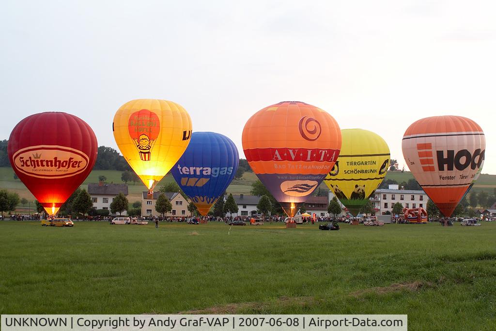 UNKNOWN, Balloons Various C/N Unknown, Night of the balloons