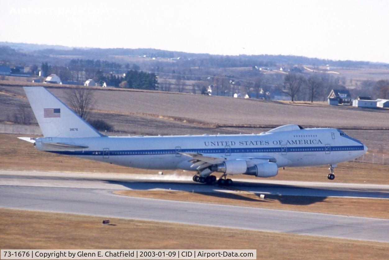 73-1676, 1973 Boeing E-4B C/N 20682, E-4B doing touch and go