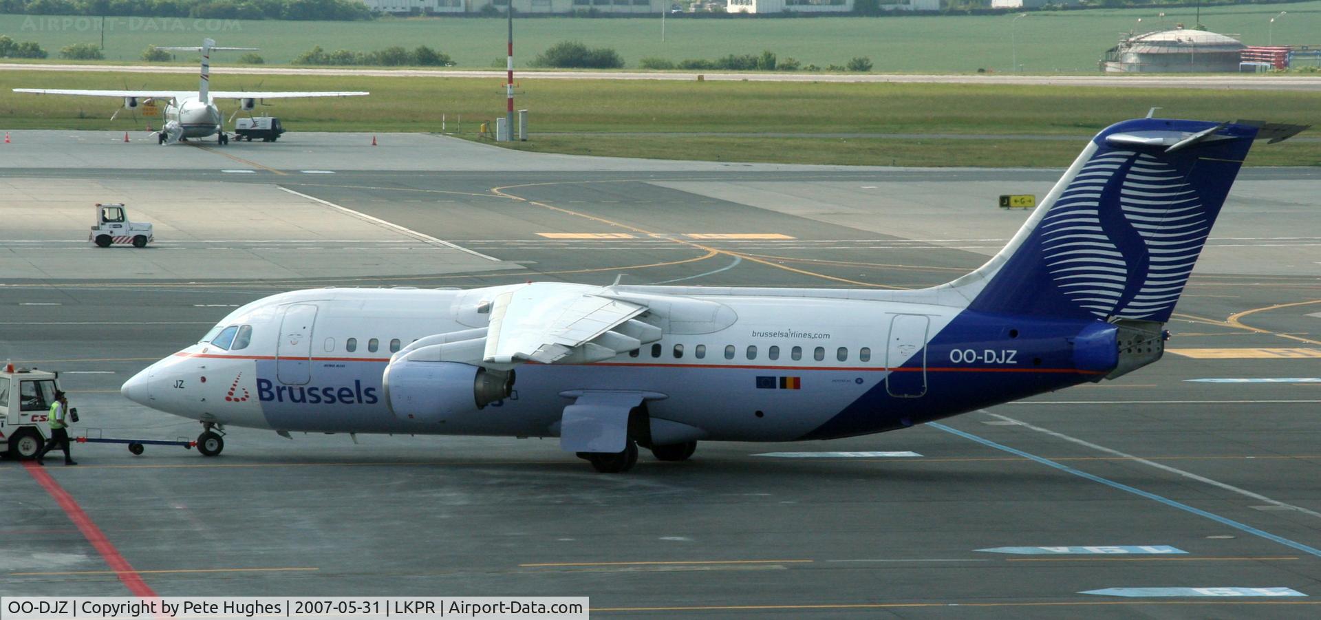 OO-DJZ, 1997 British Aerospace Avro 146-RJ85 C/N E.2305, BAe 146 OO-DJZ pushing back at Prague
