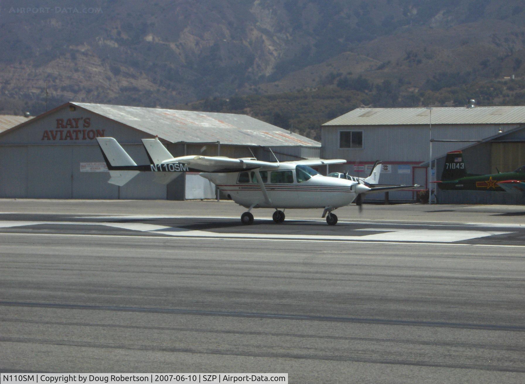 N110SM, 1964 Cessna 337 Super Skymaster C/N 337-0023, 1964 Cessna 337 SKYMASTER, two Continental IO-360s 210 Hp each, counter-totating props, centerline thrust, takeoff roll Rwy 22