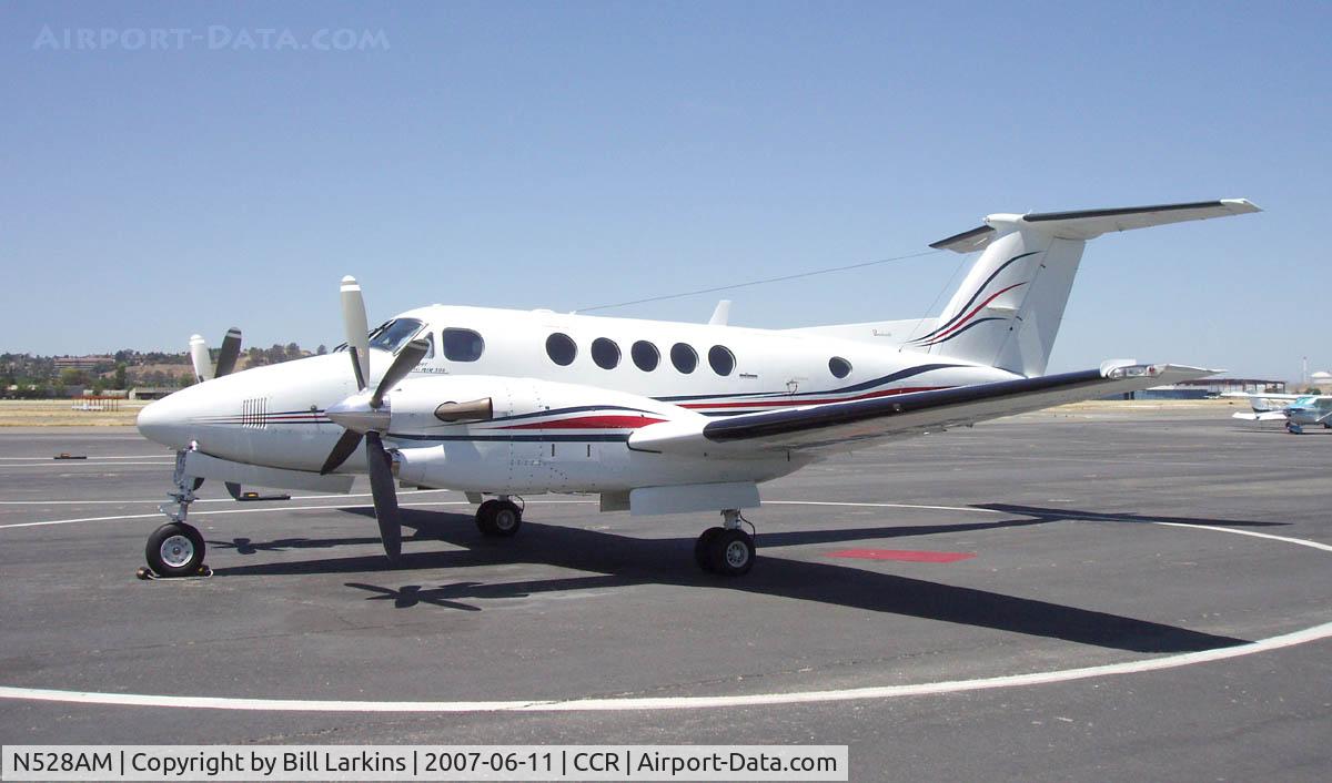 N528AM, 1985 Beech 300 Super King Air C/N FA-59, Same location a year later