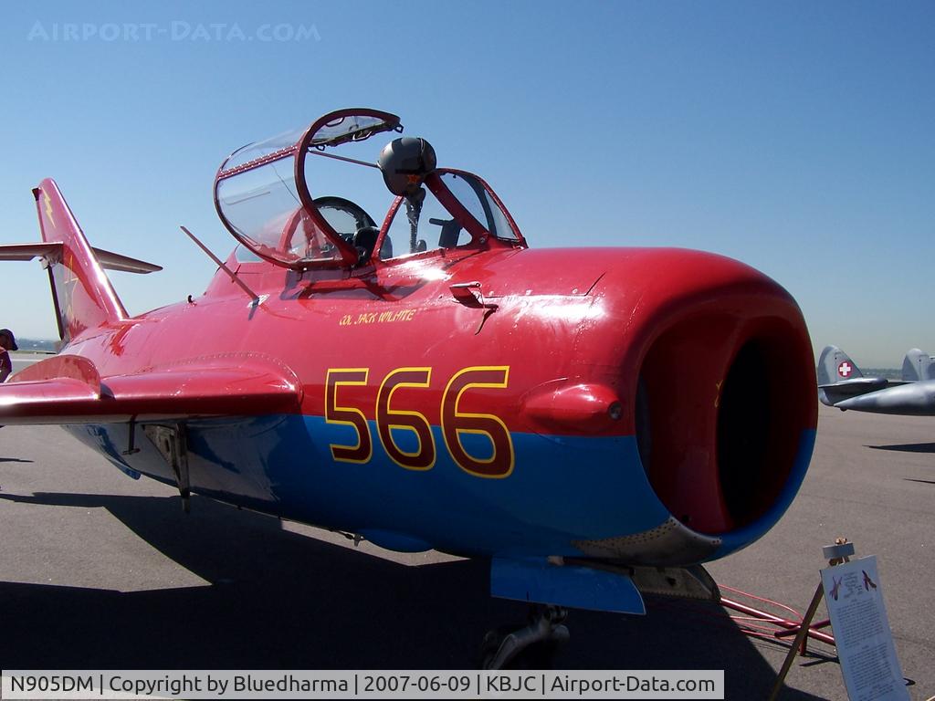 N905DM, 1977 Mikoyan-Gurevich MIG-17T C/N 551604, Chinese Mig 17 (in Russian Red Falcons Colors)