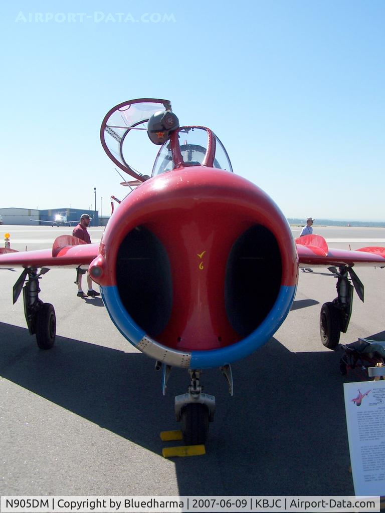 N905DM, 1977 Mikoyan-Gurevich MIG-17T C/N 551604, Chinese Mig 17 (in Russian Red Falcons Colors)