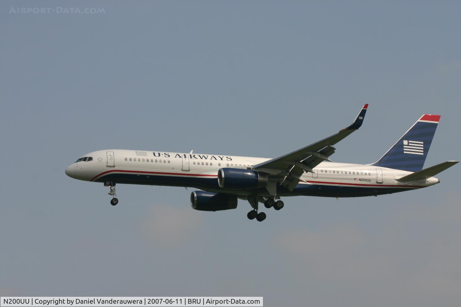N200UU, 1995 Boeing 757-2B7 C/N 27809, arrival of flight US750