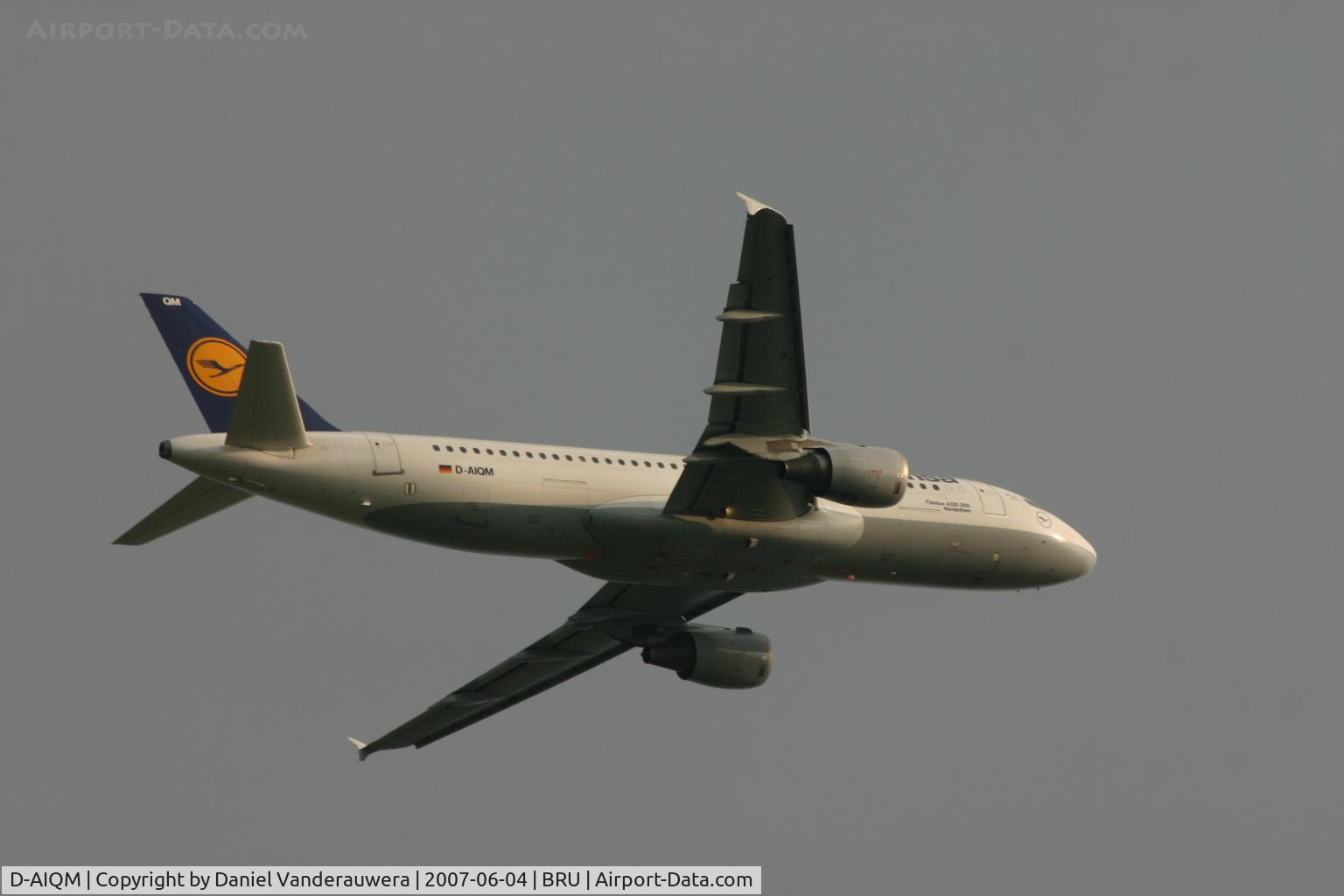 D-AIQM, 1991 Airbus A320-211 C/N 0268, taking off from rwy 25R