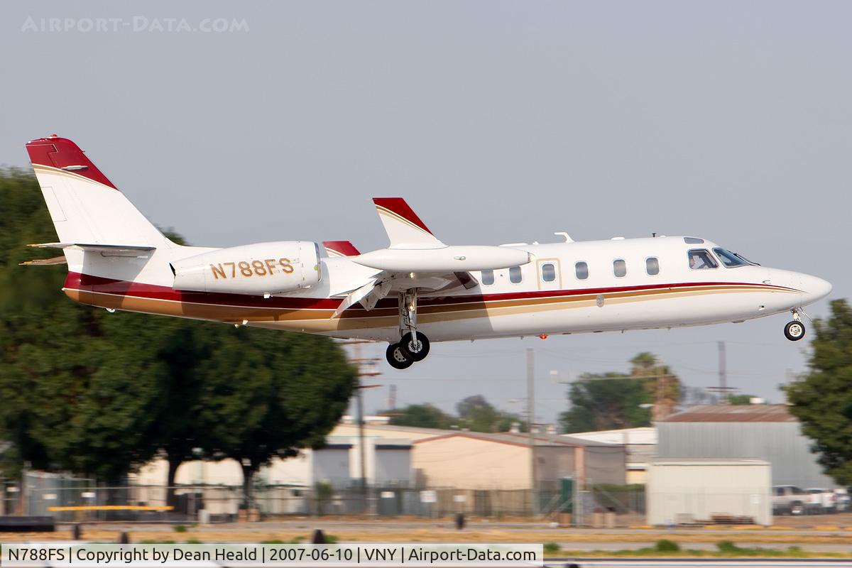 N788FS, 1981 Israel Aircraft Industries IAI-1124A Westwind II C/N 319, Westwind 1124A N788FS from Metropolitan Oakland Int'l (KOAK) landing RWY 16R.