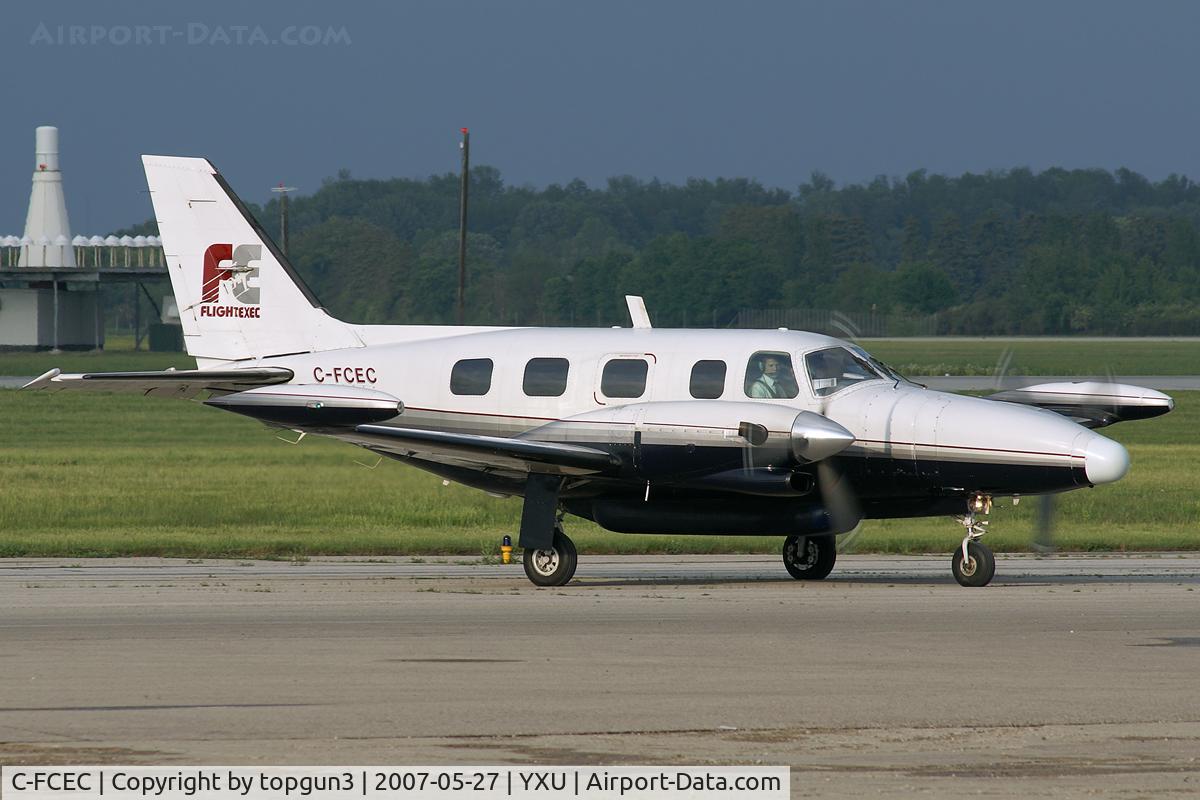 C-FCEC, 1981 Piper PA-31T2 Cheyenne IIXL C/N 31T-8166030, Taxiing to Ramp I.