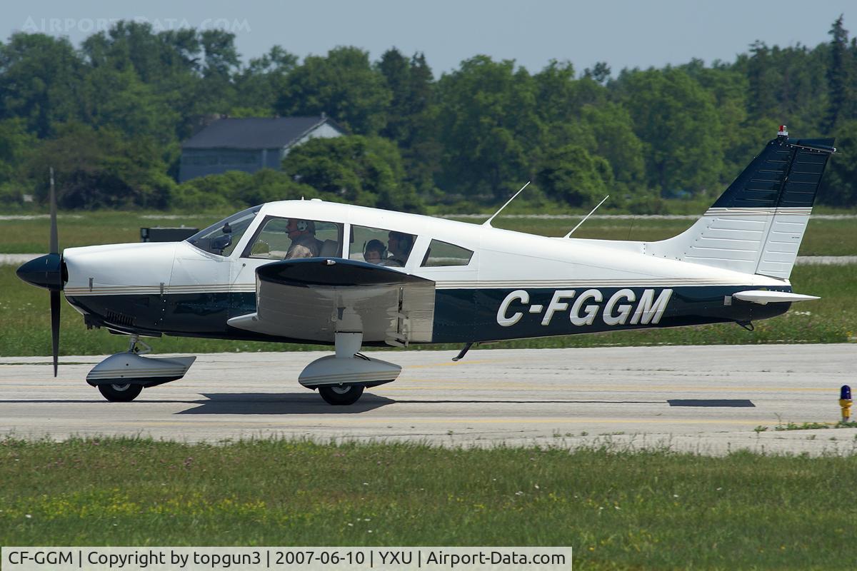 CF-GGM, 1973 Piper PA-28-180 C/N 28-7305364, Taxiing on Golf.