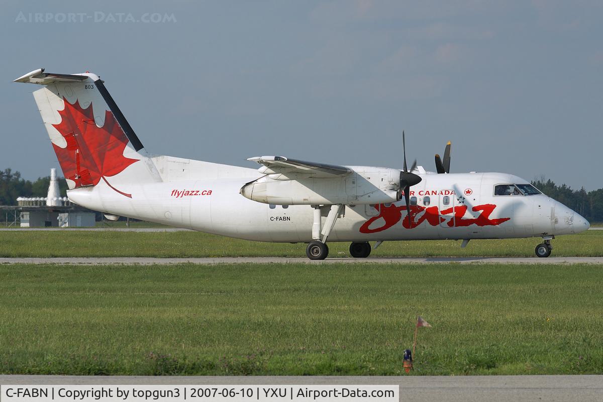 C-FABN, 1986 De Havilland Canada DHC-8-102 Dash 8 C/N 044, Taxiing on Golf.