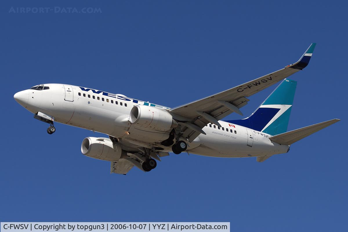 C-FWSV, 2003 Boeing 737-7CT C/N 32760, Short final for RWY24R.