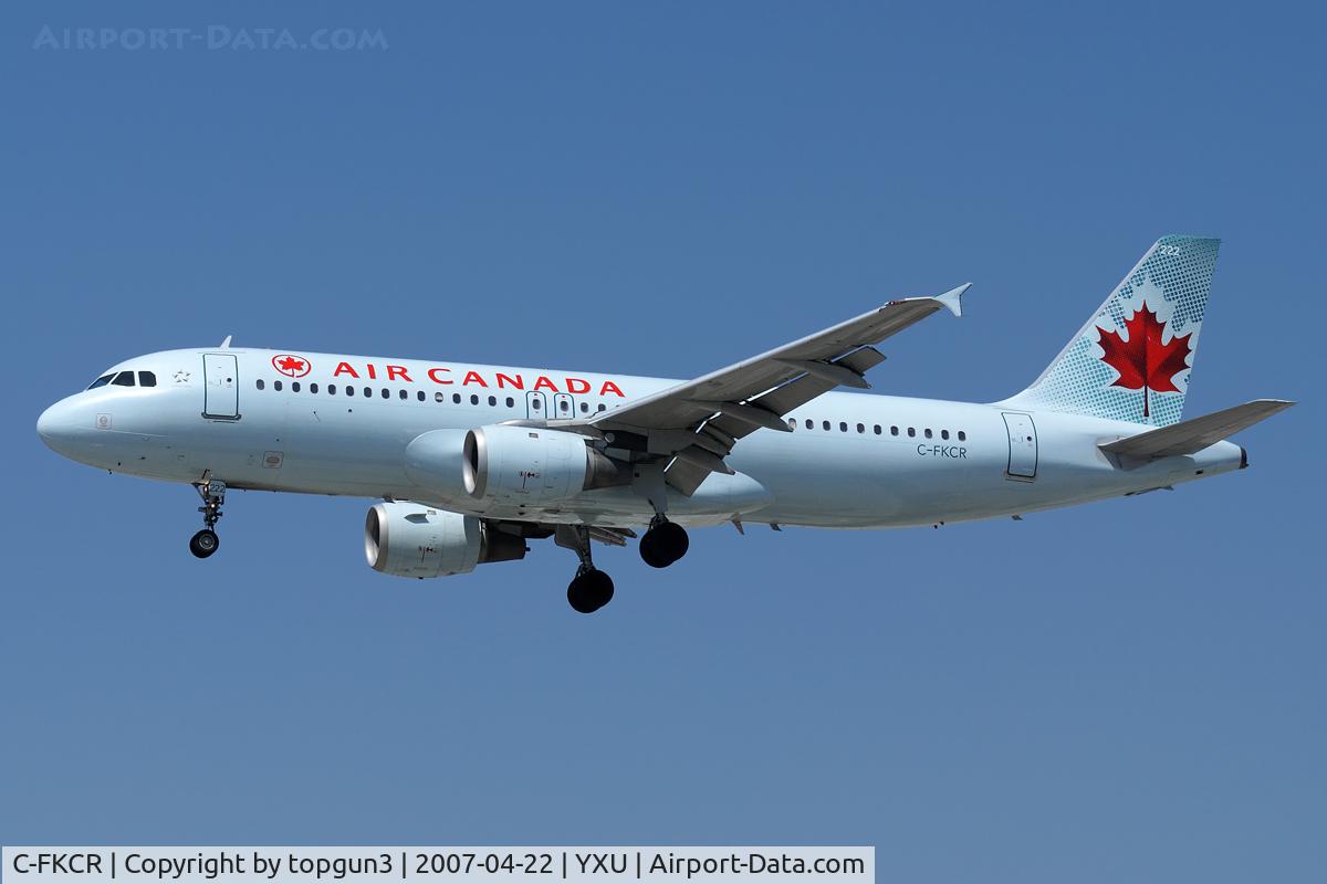 C-FKCR, 1991 Airbus A320-211 C/N 290, Short final for RWY23.