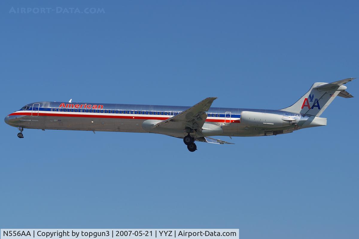 N556AA, 1991 McDonnell Douglas MD-82 (DC-9-82) C/N 53086, Short final for RWY05.