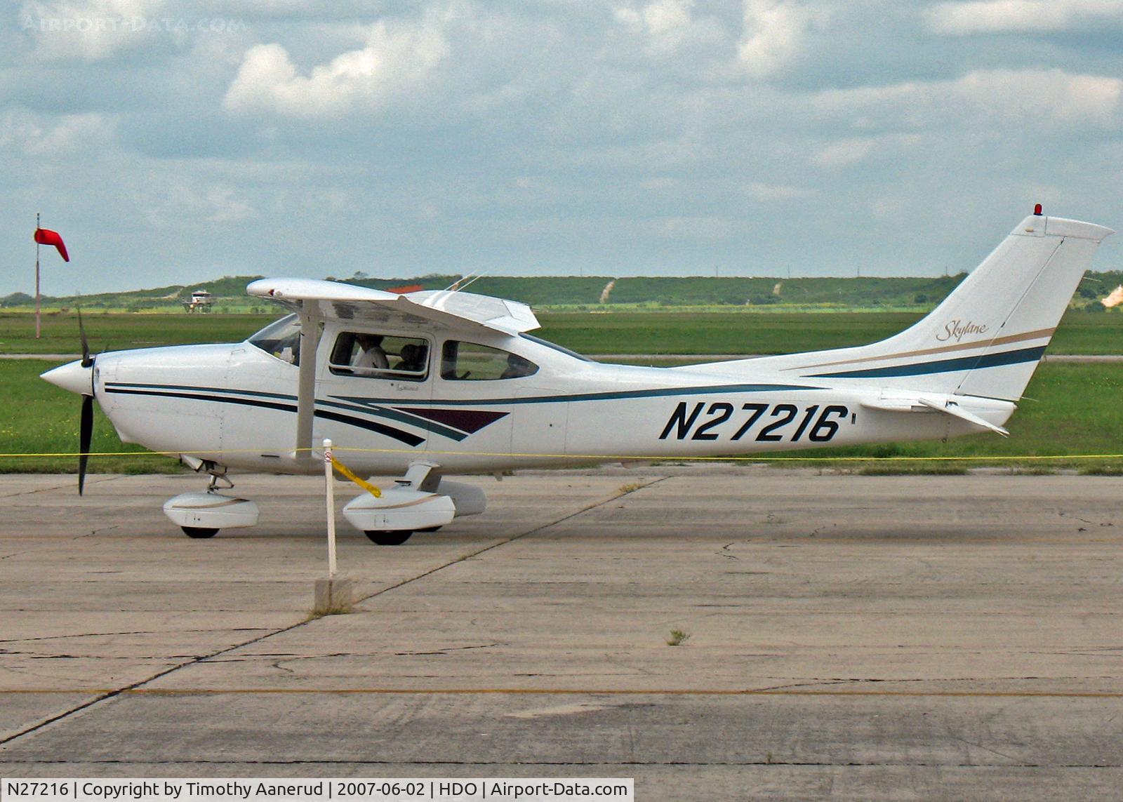 N27216, 1998 Cessna 182S Skylane C/N 18280320, 1998 Cessna 182S Skylane, c/n 18280320, The EAA Texas Fly-In