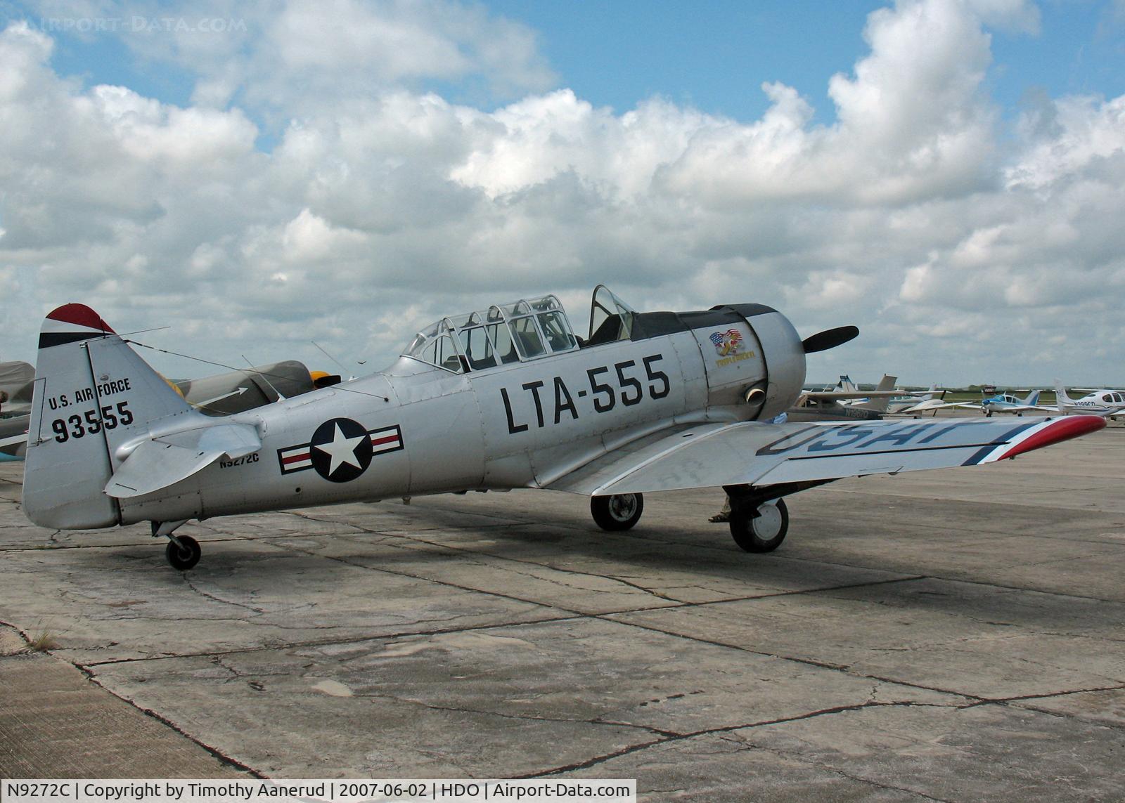 N9272C, 1941 North American Harvard IIA C/N 88-12054, The EAA Texas Fly-In