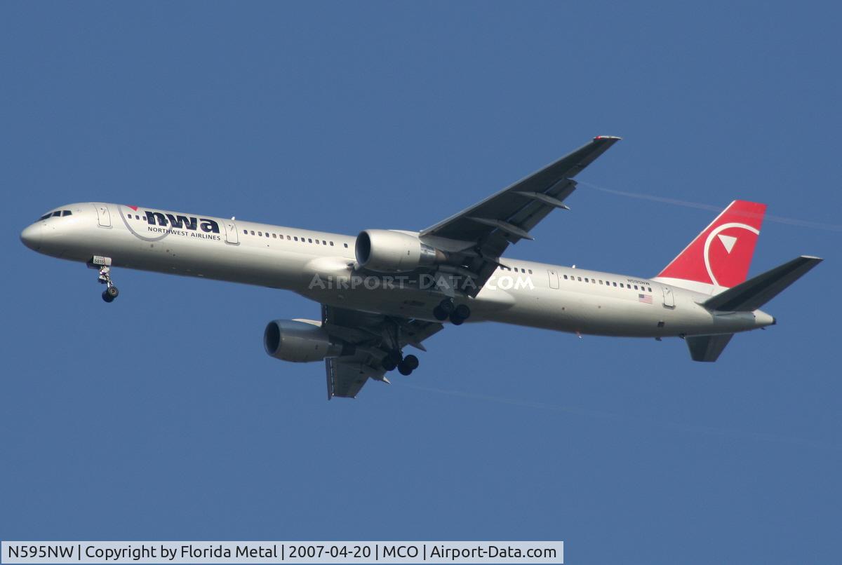 N595NW, 2003 Boeing 757-351 C/N 32995, Northwest