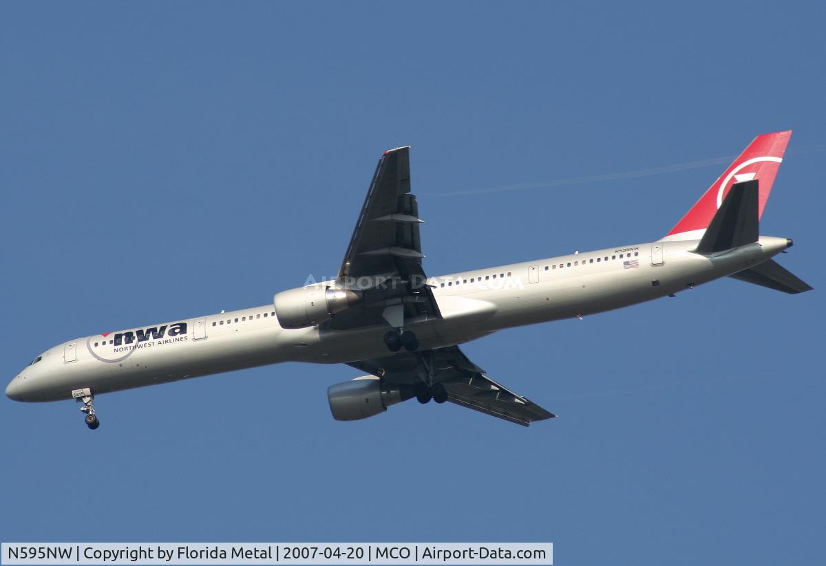 N595NW, 2003 Boeing 757-351 C/N 32995, Northwest