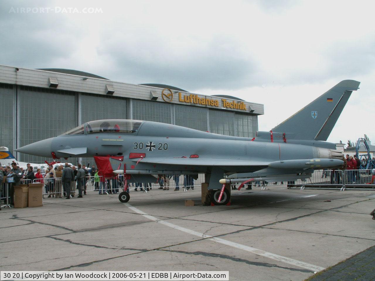 30 20, 2005 Eurofighter EF-2000 Typhoon T C/N GT009, British Aerospace EF2000 (T)/Berlin-ILA Show