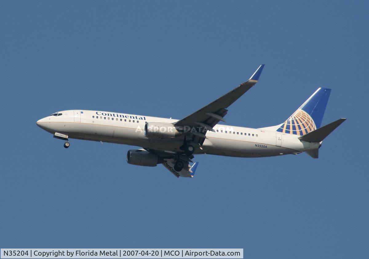 N35204, 2000 Boeing 737-824 C/N 30576, Continental