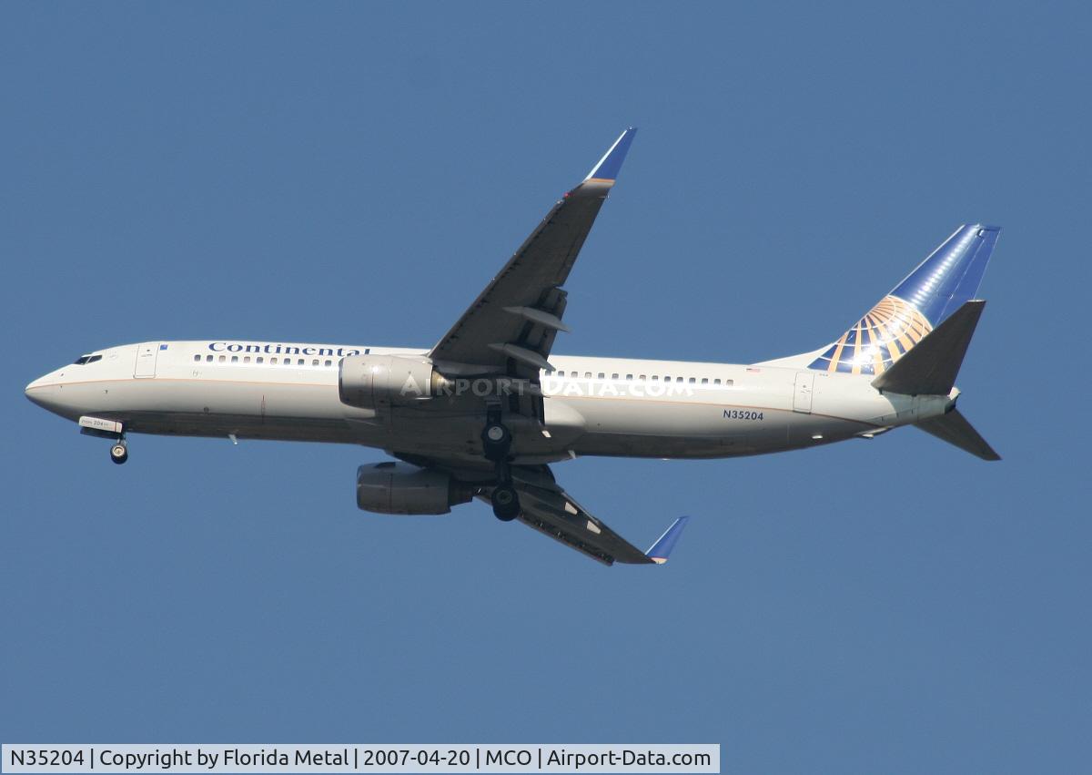 N35204, 2000 Boeing 737-824 C/N 30576, Continental