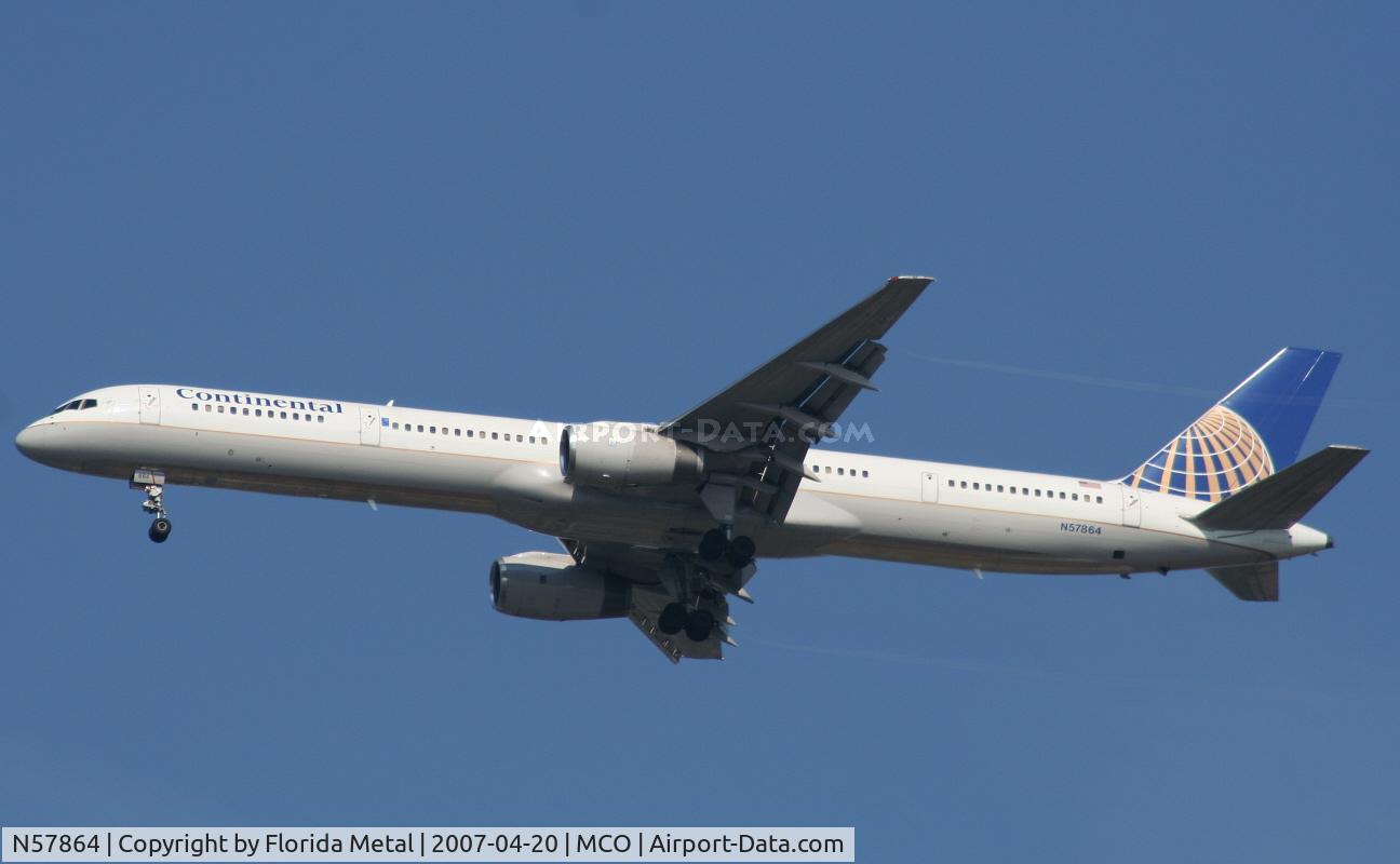 N57864, 2001 Boeing 757-33N C/N 32588, Continental