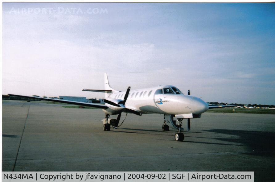 N434MA, Fairchild SA-227AC Metro III C/N AC-717, On the cargo ramp at KSGF