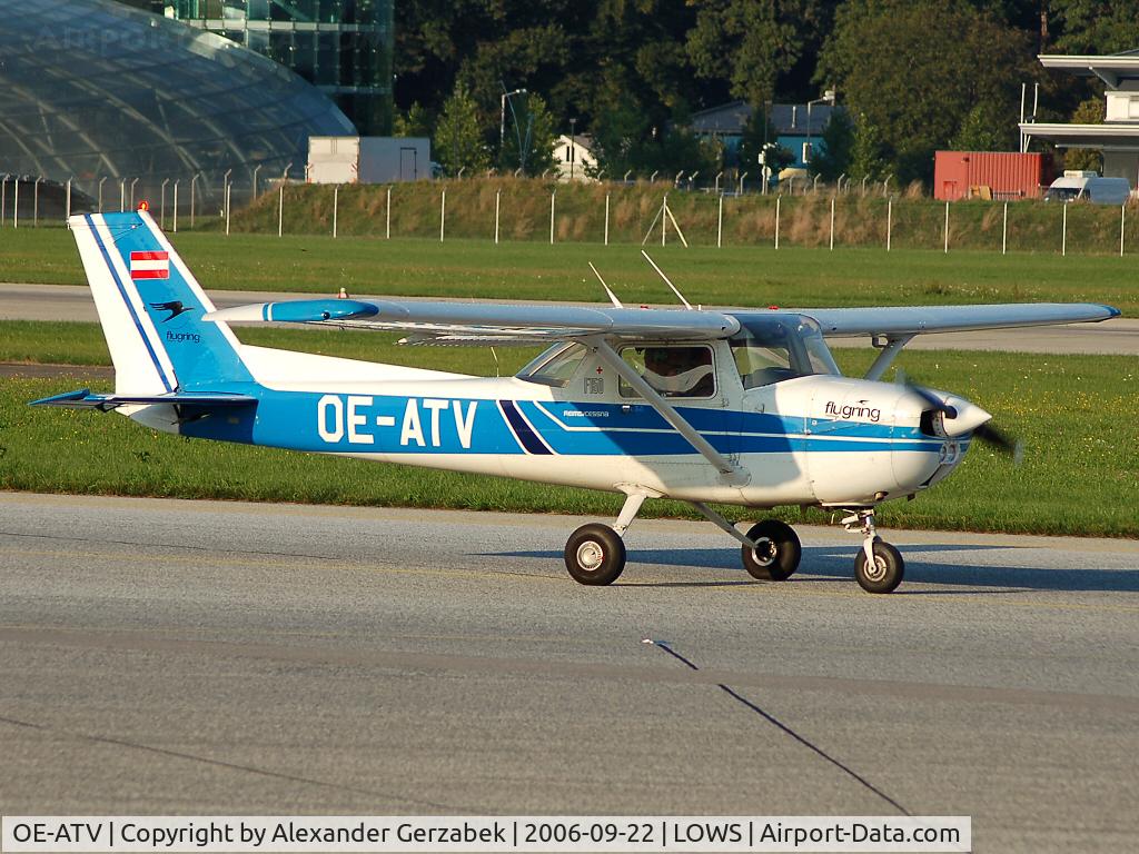 OE-ATV, Reims F150L C/N 1057, Taxiing to rwy 34