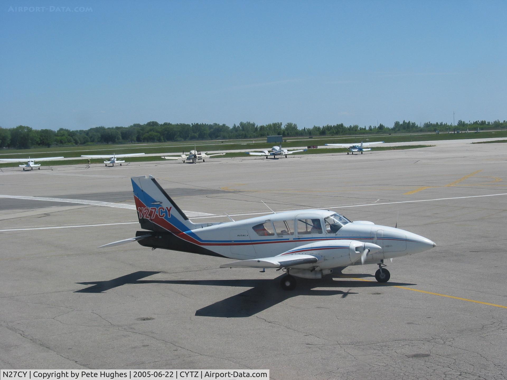 N27CY, 1976 Piper PA-23-250 Aztec F C/N 27-7654118, N27CY Axtec at Toronto Island
